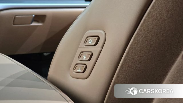 Hyundai Grandeur (GN7) id 4640839 из Кореи 22