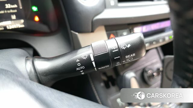 Lexus CT200h id 4435560 из Кореи 22