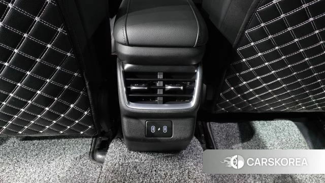 Hyundai Grandeur (GN7) id 4336708 из Кореи 22