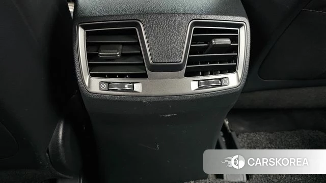 Ssangyong The New Rexton Sports Cannes id 4495530 из Кореи 22