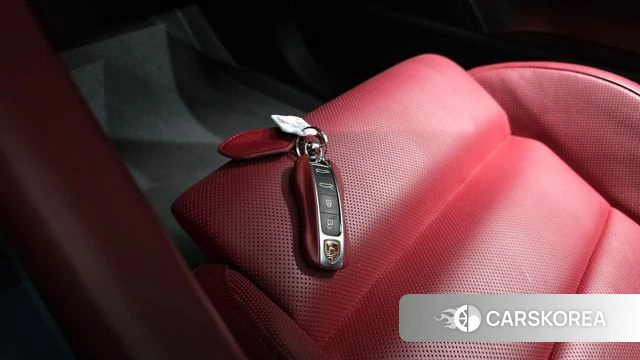 Porsche Taycan id 4573409 из Кореи 22