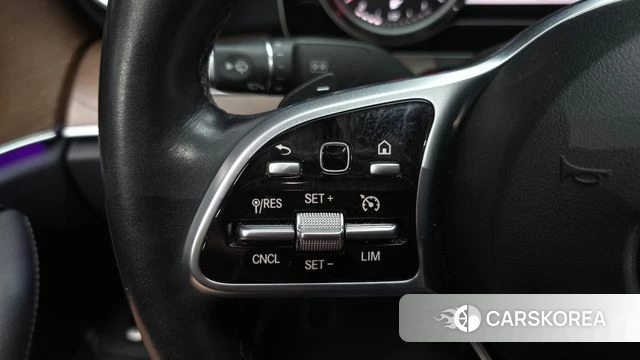 Mercedes-Benz E-Class W213 id 4712605 из Кореи 22