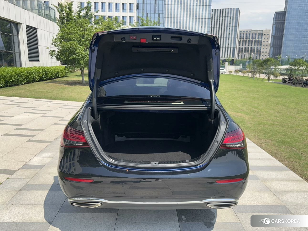 Mercedes-Benz E-class id 4405854 из Китая 22