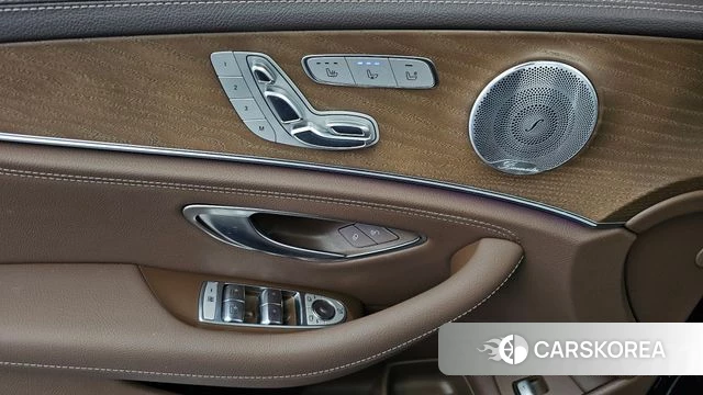 Mercedes-Benz E-Class W213 id 4619913 из Кореи 22