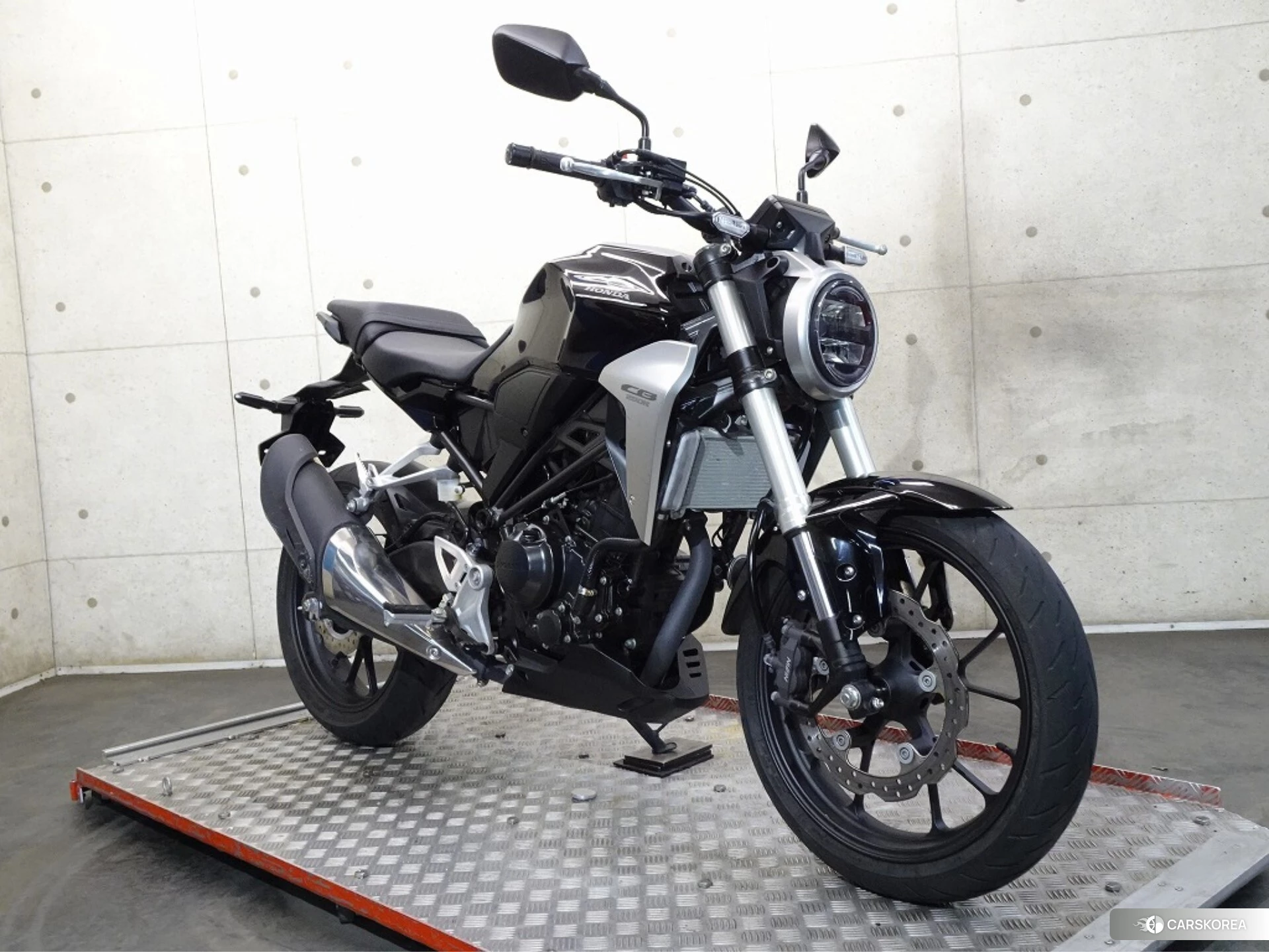 Проданный Honda CB250R id 4184912 из Японии, фото 22