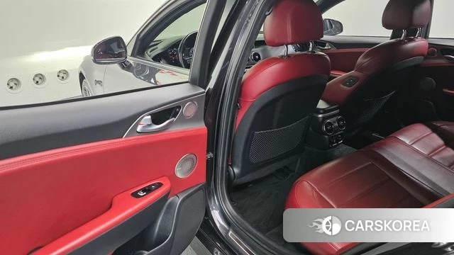 Kia Stinger id 4363417 из Кореи 22