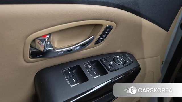 Kia The New Carnival id 4344992 из Кореи 22