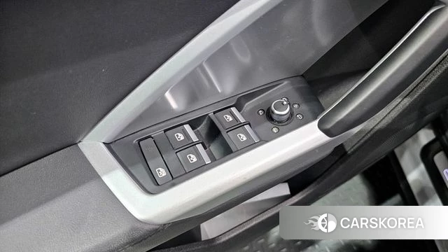 Audi Q3 (F3) id 4302838 из Кореи 22