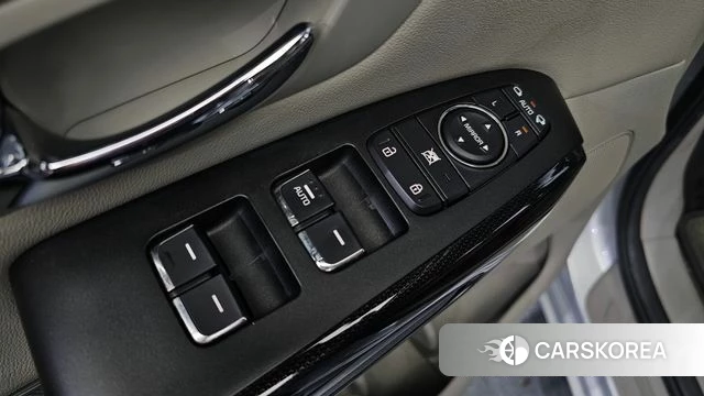 Kia All New Carnival id 4596485 из Кореи 22