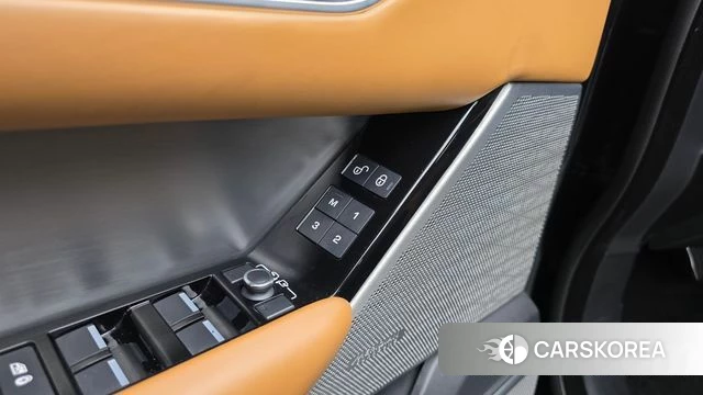 Land Rover Range Rover Velar id 4728116 из Кореи 22