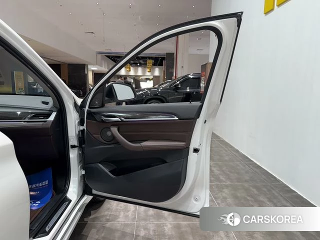 BMW X1 id 4254420 из Китая 22