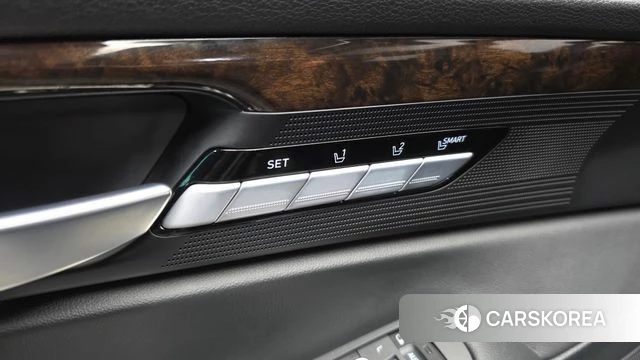 Genesis G90 id 4651601 из Кореи 22