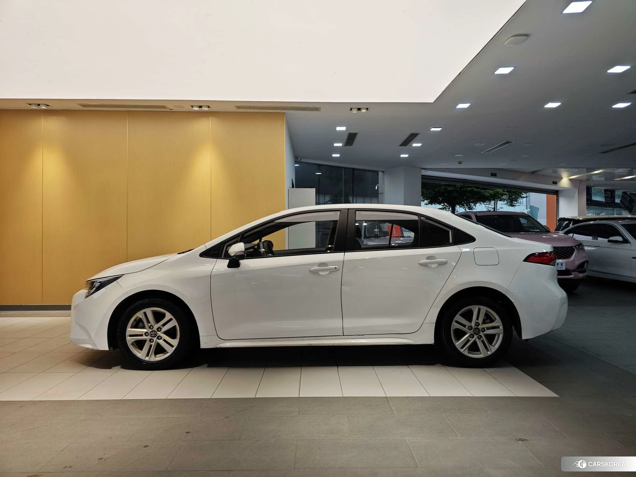 Toyota Lei Ling id 4487289 из Китая 22