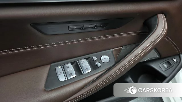 BMW 5 Series (G30) id 4736198 из Кореи 22