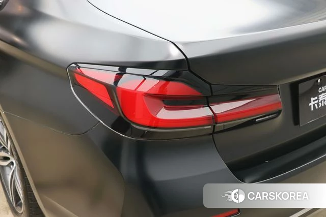 BMW 5 series PHEV id 4210196 из Китая 22