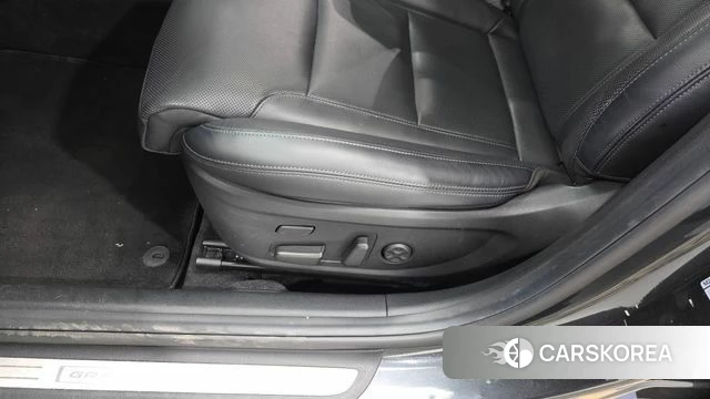 Hyundai The New Grandeur IG Hybrid id 4464901 из Кореи 22