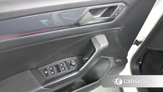 Volkswagen T-Roc id 4445906 из Кореи 22