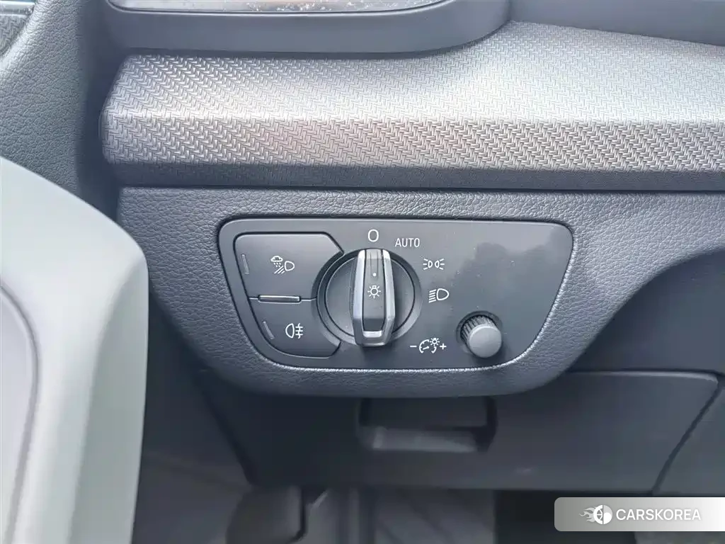 Audi Q5L id 4539080 из Китая 22