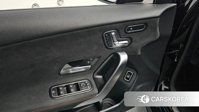 Mercedes-Benz A-Class W177 id 4665947 из Кореи 22