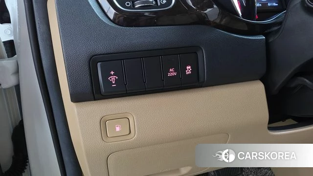Kia The New Carnival id 4751319 из Кореи 22