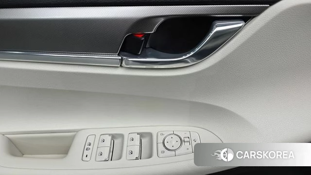 Hyundai The New Grandeur IG Hybrid id 4735757 из Кореи 22