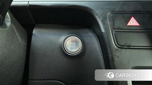 Hyundai Staria id 4243086 из Кореи 22