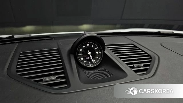 Porsche 911(992) id 4370382 из Кореи 22