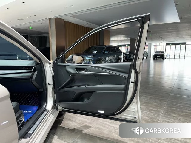 Toyota Camry id 4262239 из Китая 22