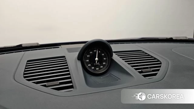 Porsche 911(992) id 4203061 из Кореи 22