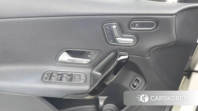 Mercedes-Benz A-Class W177 id 4614879 из Кореи 22