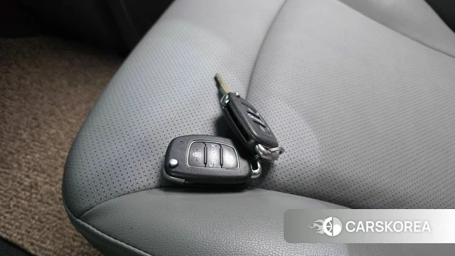 Hyundai The New Grand Starex id 4923994 из Кореи 22