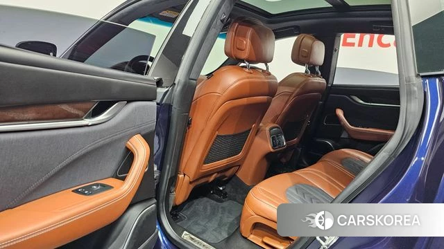 Maserati Levante id 4587538 из Кореи 22