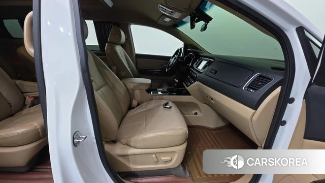 Kia The New Carnival id 4944177 из Кореи 22