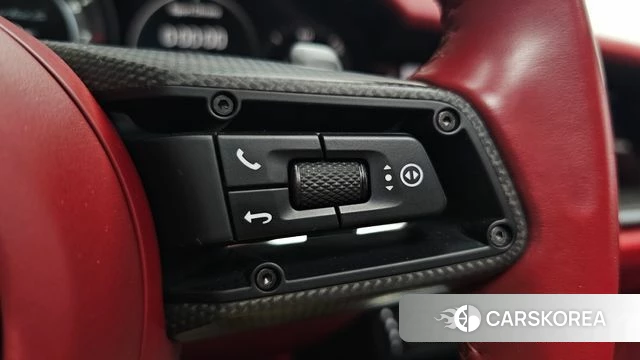 Porsche 911(992) id 4529252 из Кореи 22