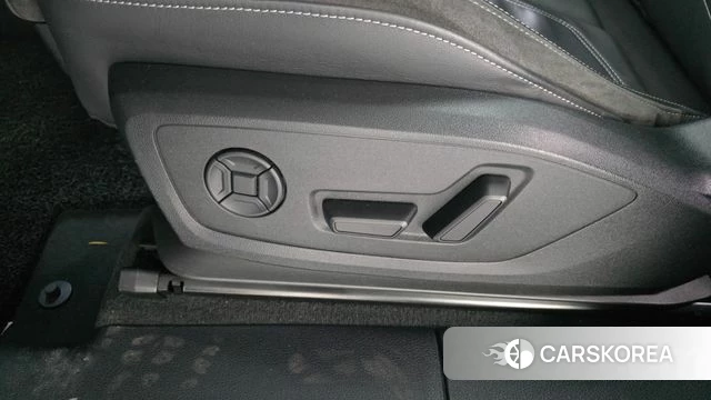 Audi Q3 (F3) id 4354915 из Кореи 22