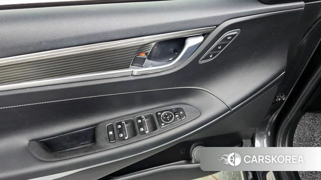 Hyundai Grandeur IG Hybrid id 4552038 из Кореи 22