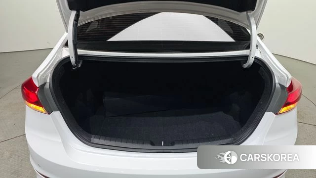 Hyundai Avante AD id 4850218 из Кореи 22