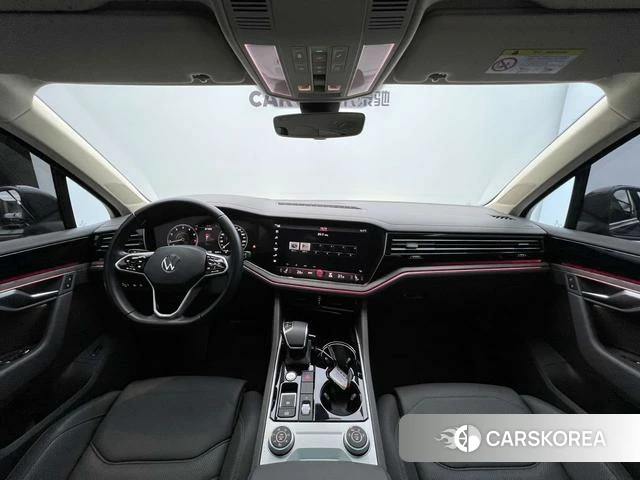 Volkswagen Touareg id 4213114 из Китая 22