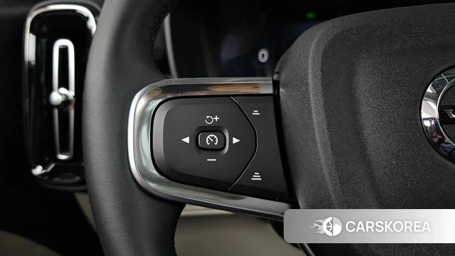 Volvo XC40 id 4571121 из Кореи 22