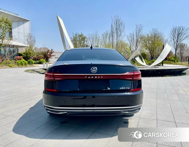 Volkswagen Passat id 4263831 из Китая 22