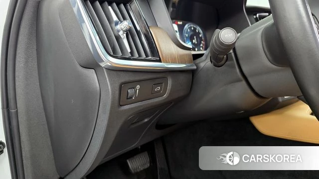 Volvo V90 Cross-Country id 4666808 из Кореи 22