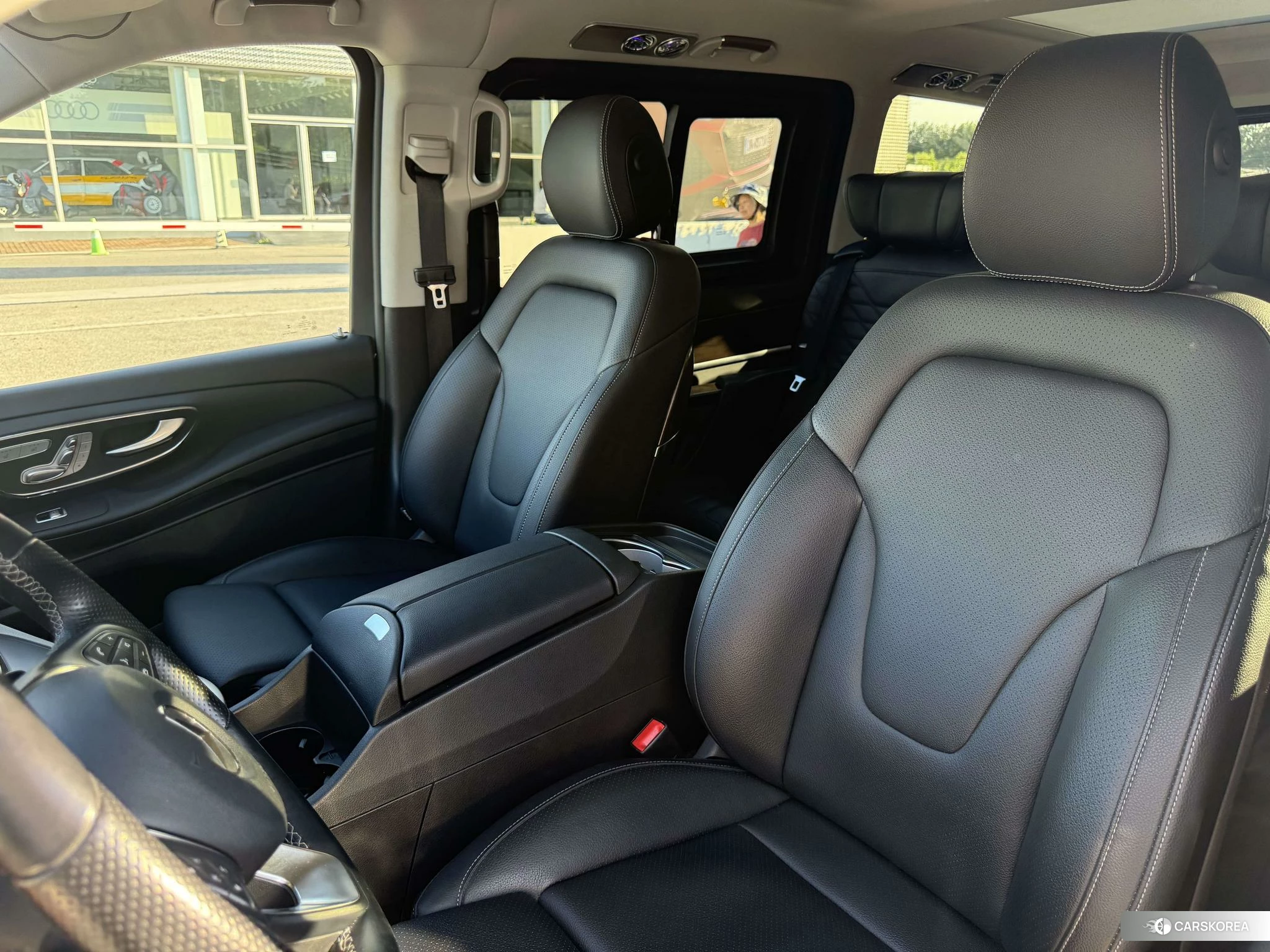 Mercedes-Benz V-class id 4473936 из Китая 22
