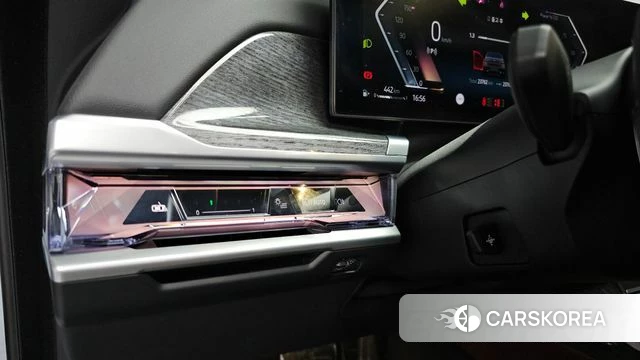 BMW 7 Series (G70) id 4223159 из Кореи 22