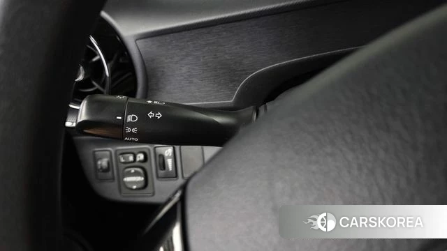 Toyota Prius C id 4760323 из Кореи 22