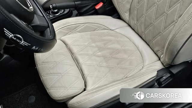 Mini Cooper S Convertible id 4401359 из Кореи 22