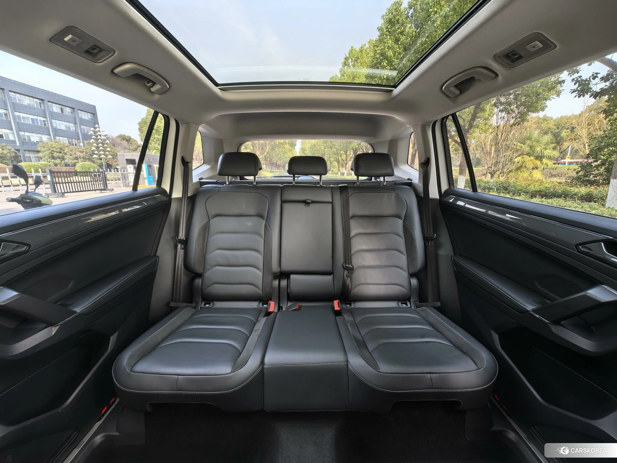 Volkswagen Tiguan L id 4440624 из Китая 22