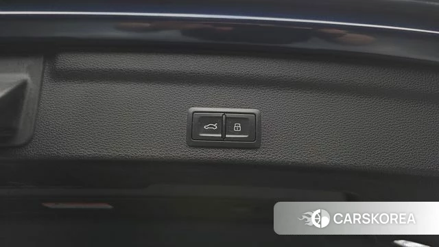 Audi Q3 (F3) id 4446322 из Кореи 22