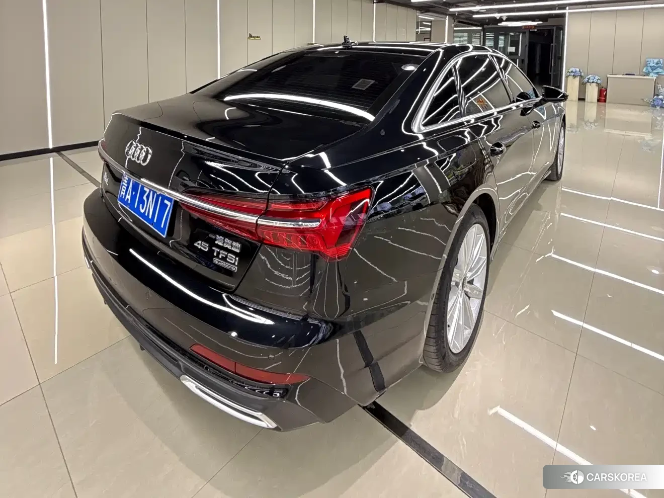 Audi A6L id 4545873 из Китая 22