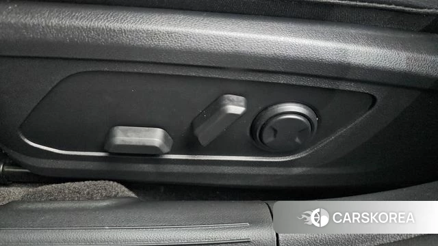 Hyundai Grandeur Hybrid (GN7) id 4540861 из Кореи 22