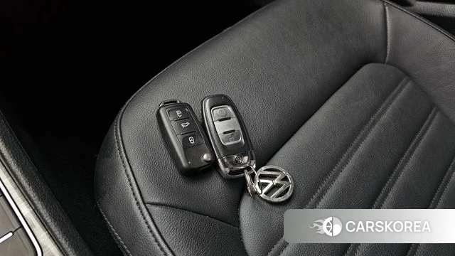 Volkswagen The New Passat id 4610416 из Кореи 22